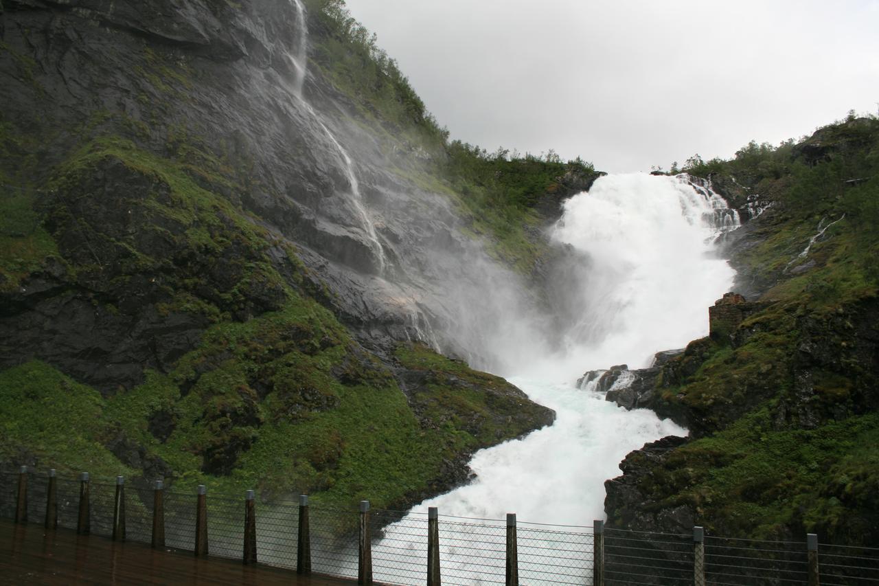 Der Fjordtraum In Balestrand Direkt Am Wasser Villa Exterior foto